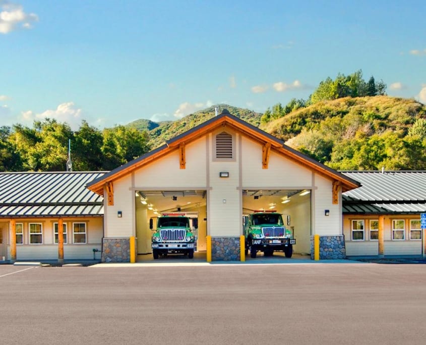 US_Forest_Service_Rincon_Fires_Station__Barracks_2