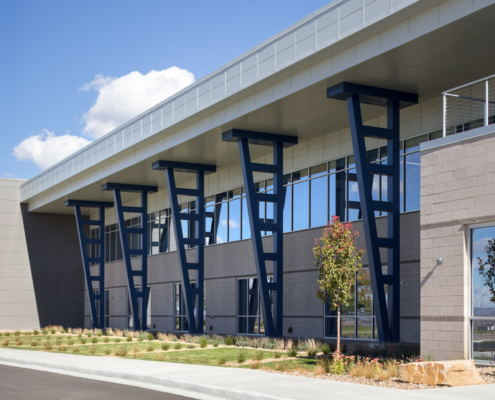 Extfinal_CO_Hach_exterior_details