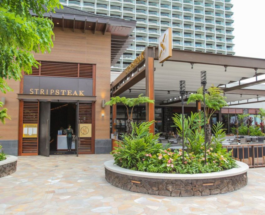 Stripsteak Waikiki Exterior